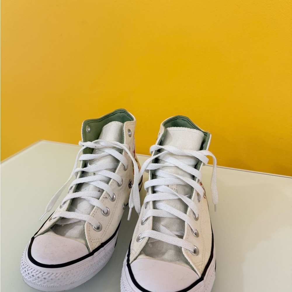 Converse White Floral Embroidered High-Tops - Picture 4 of 6